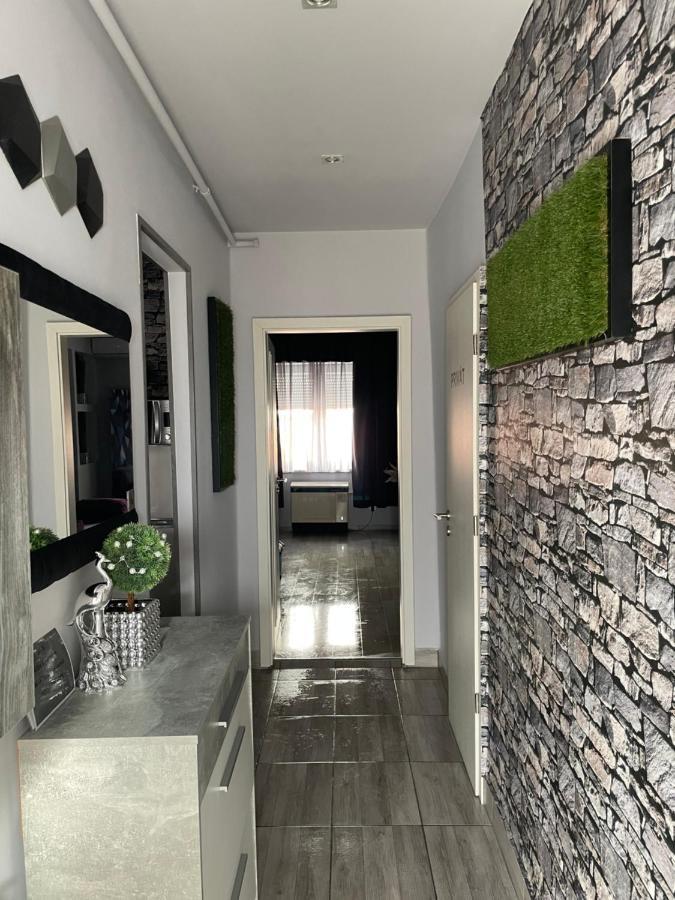Kitty Downtown Apartman Дебрецен Екстер'єр фото