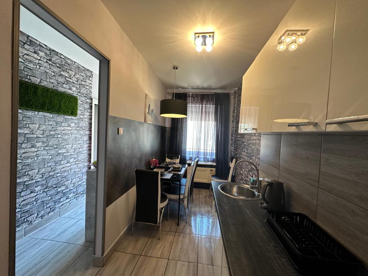 Kitty Downtown Apartman Дебрецен Екстер'єр фото